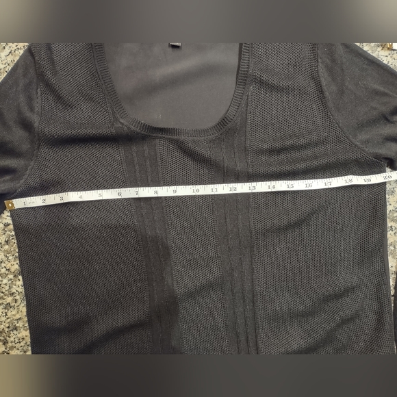 Banana Republic Women's Medium Sized Black Sweater - Picture 5 of 10